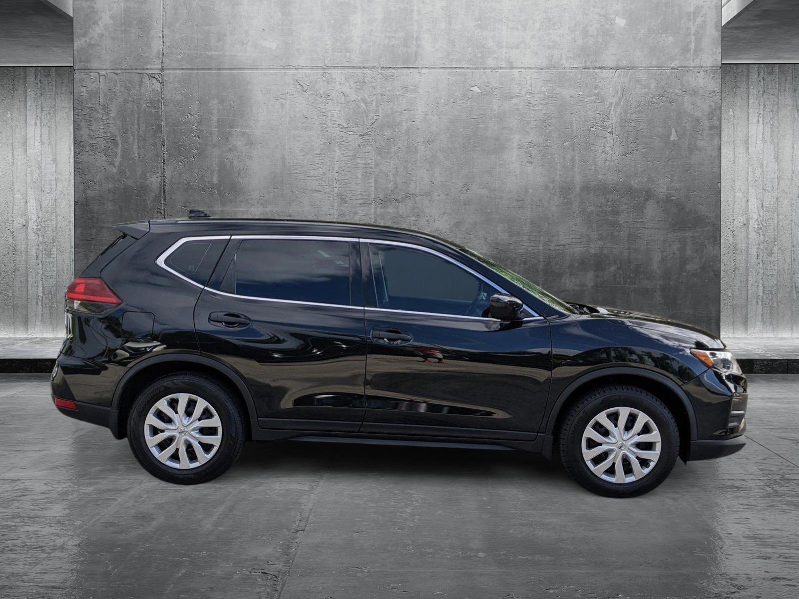 2020 Nissan Rogue Vehicle Photo in Pembroke Pines , FL 33084