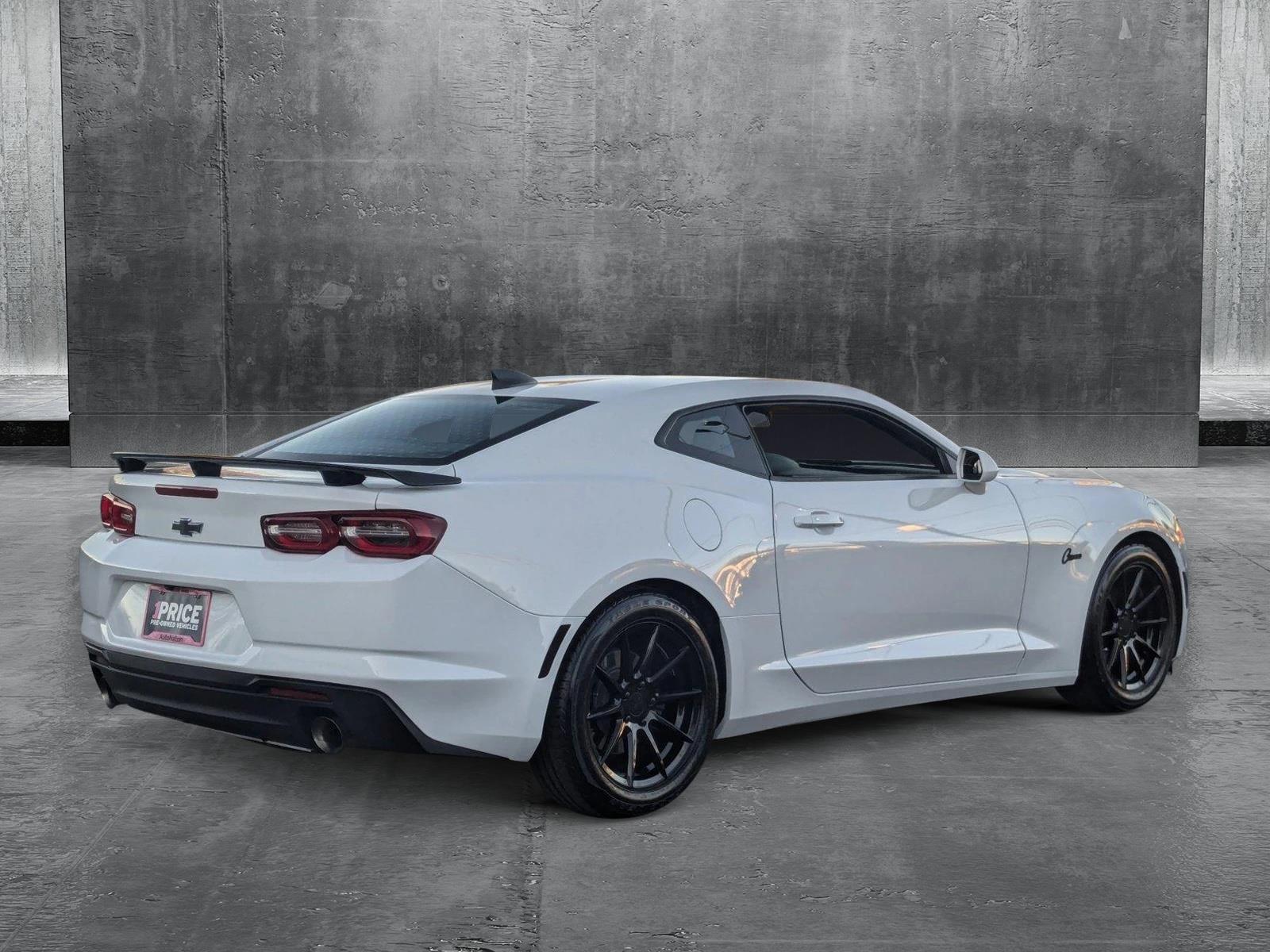 2019 Chevrolet Camaro Vehicle Photo in TIMONIUM, MD 21093-2300