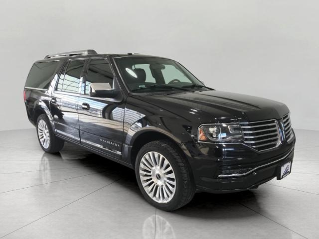 2016 Lincoln Navigator L Vehicle Photo in GREEN BAY, WI 54303-3330