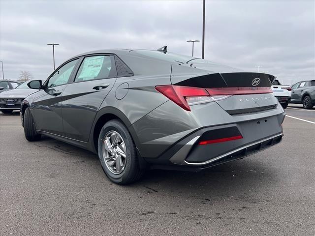 2025 Hyundai ELANTRA Vehicle Photo in Shiloh, IL 62269