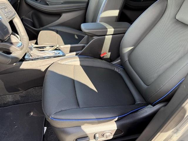 2025 Buick Encore GX Vehicle Photo in CHICOPEE, MA 01020-5001