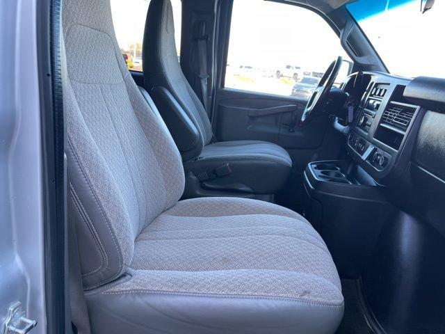 2017 Chevrolet Express Passenger Vehicle Photo in SALT LAKE CITY, UT 84119-3321