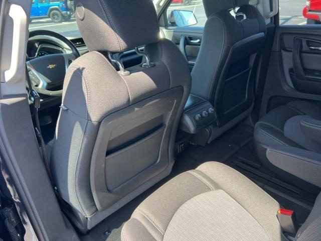 2015 Chevrolet Traverse Vehicle Photo in GREEN BAY, WI 54304-5303