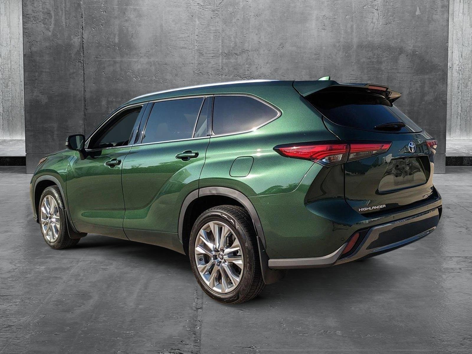 2023 Toyota Highlander Vehicle Photo in Winter Park, FL 32792