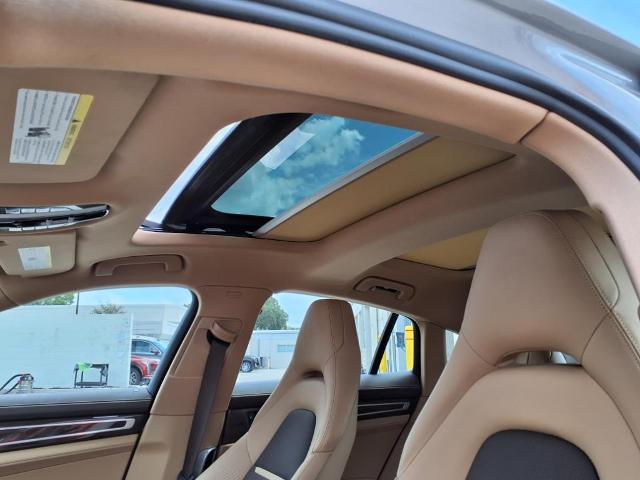 2019 Porsche Panamera Vehicle Photo in Tampa, FL 33612