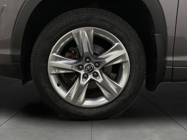 2017 Toyota Highlander Vehicle Photo in Appleton, WI 54913