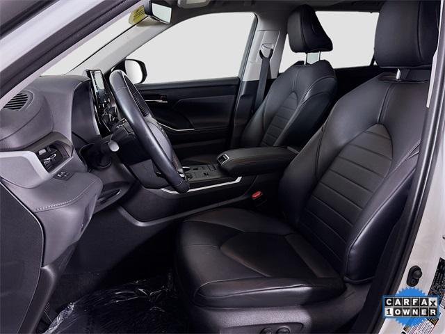 2020 Toyota Highlander Vehicle Photo in Puyallup, WA 98371