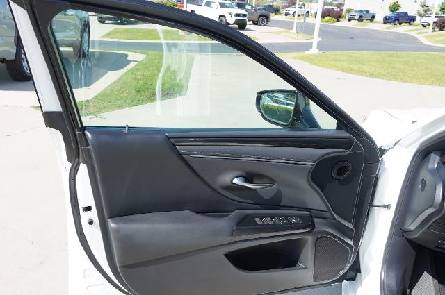2021 Lexus ES 300h Vehicle Photo in Riverdale, UT 84405