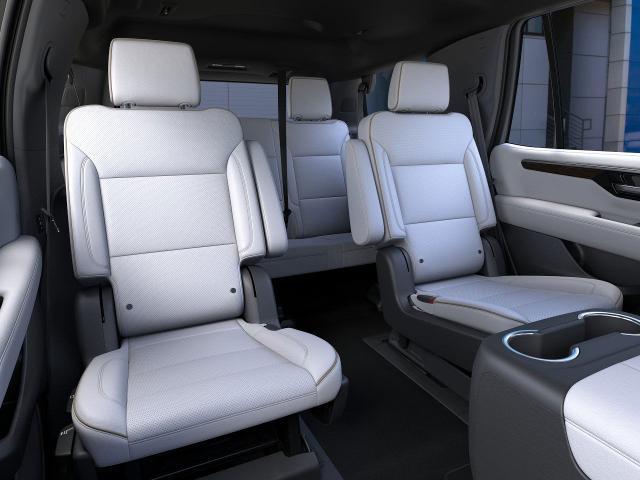 2025 Chevrolet Tahoe Vehicle Photo in KANSAS CITY, MO 64114-4502