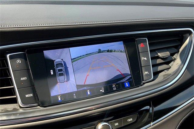 2024 Buick Enclave Vehicle Photo in TOPEKA, KS 66609-0000