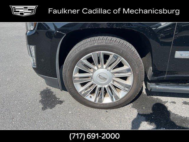 2017 Cadillac Escalade ESV Vehicle Photo in MECHANICSBURG, PA 17050-1707