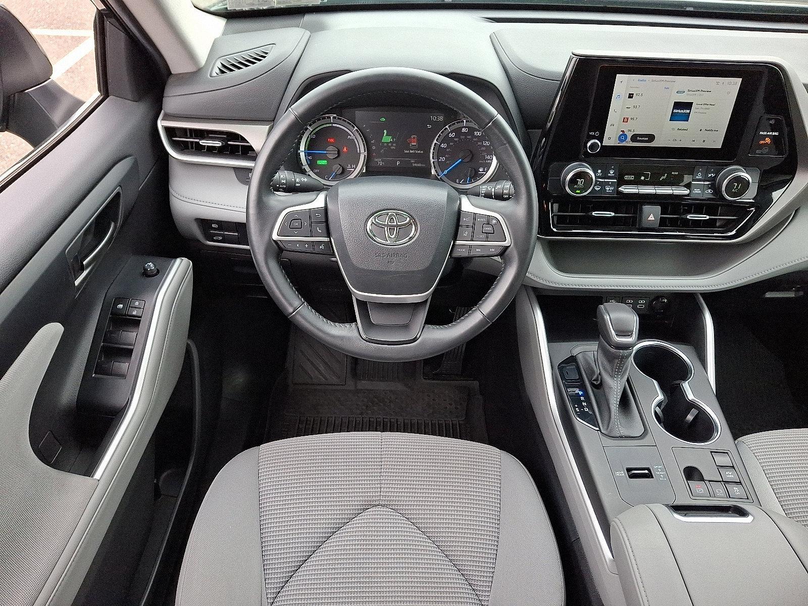 2023 Toyota Highlander Vehicle Photo in Trevose, PA 19053
