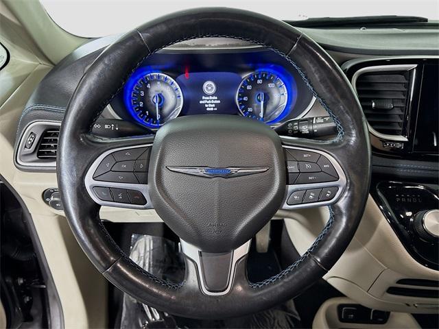 2021 Chrysler Pacifica Vehicle Photo in Puyallup, WA 98371