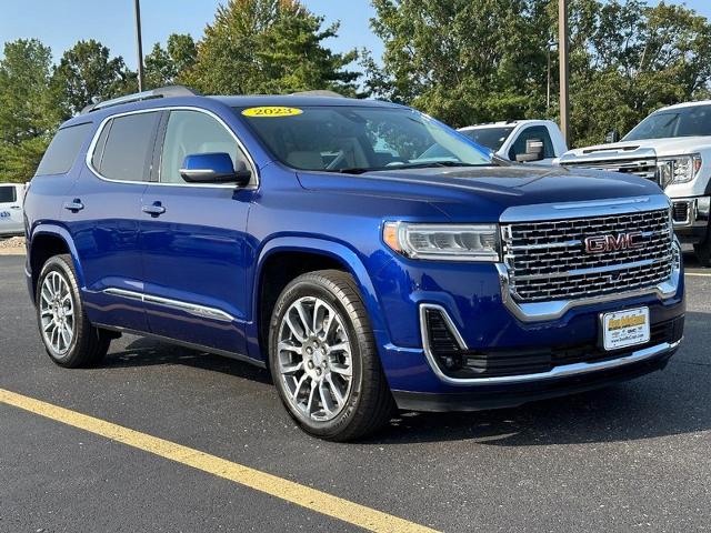 2023 GMC Acadia Vehicle Photo in COLUMBIA, MO 65203-3903