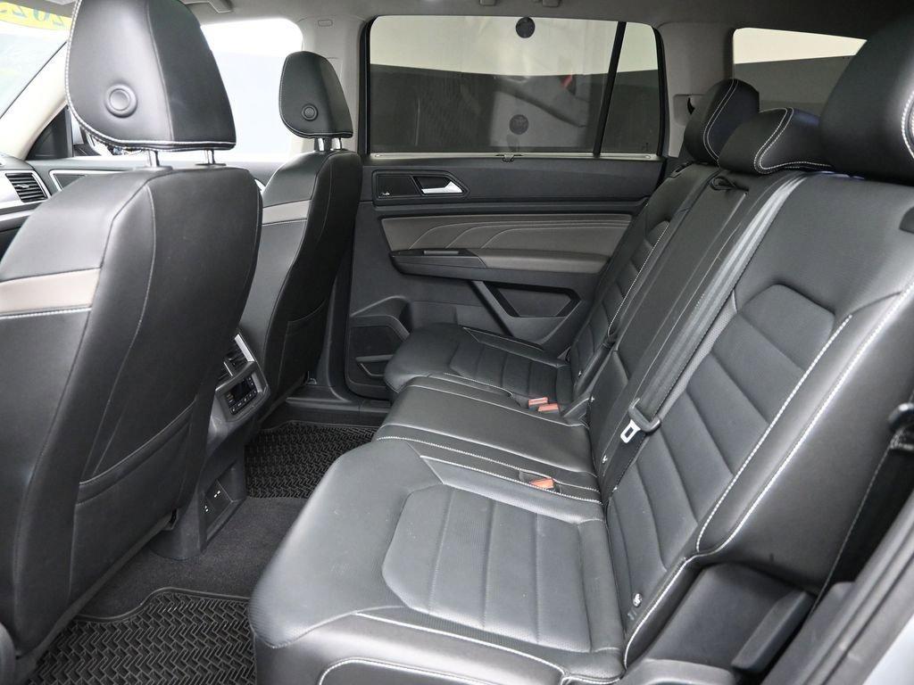 2023 Volkswagen Atlas Vehicle Photo in Marion, IA 52302