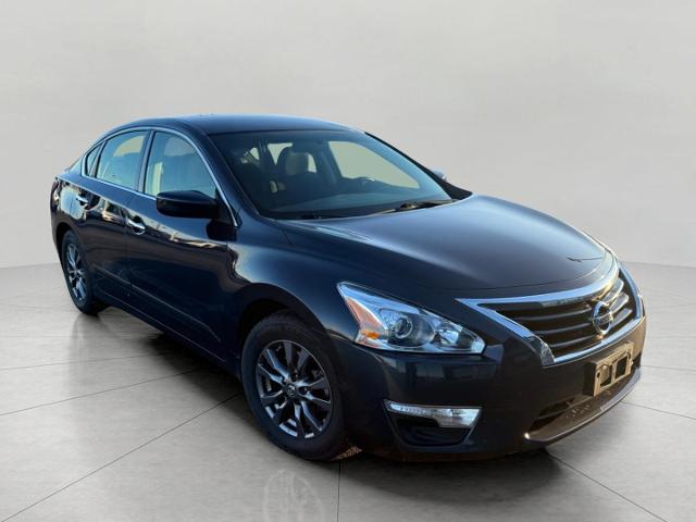 2015 Nissan Altima Vehicle Photo in Appleton, WI 54913