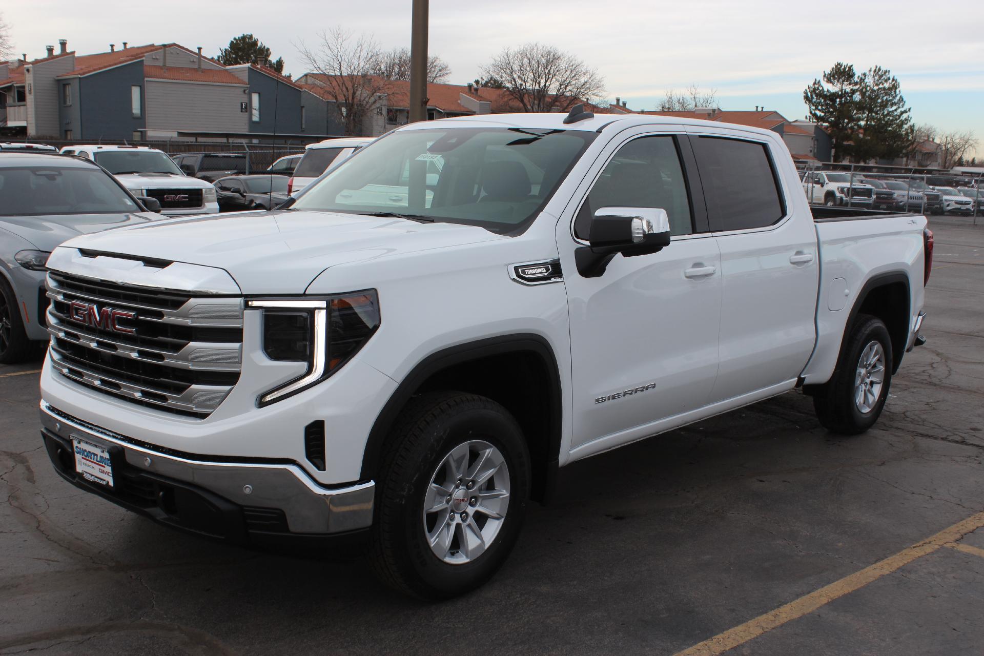 2025 GMC Sierra 1500 Vehicle Photo in AURORA, CO 80012-4011