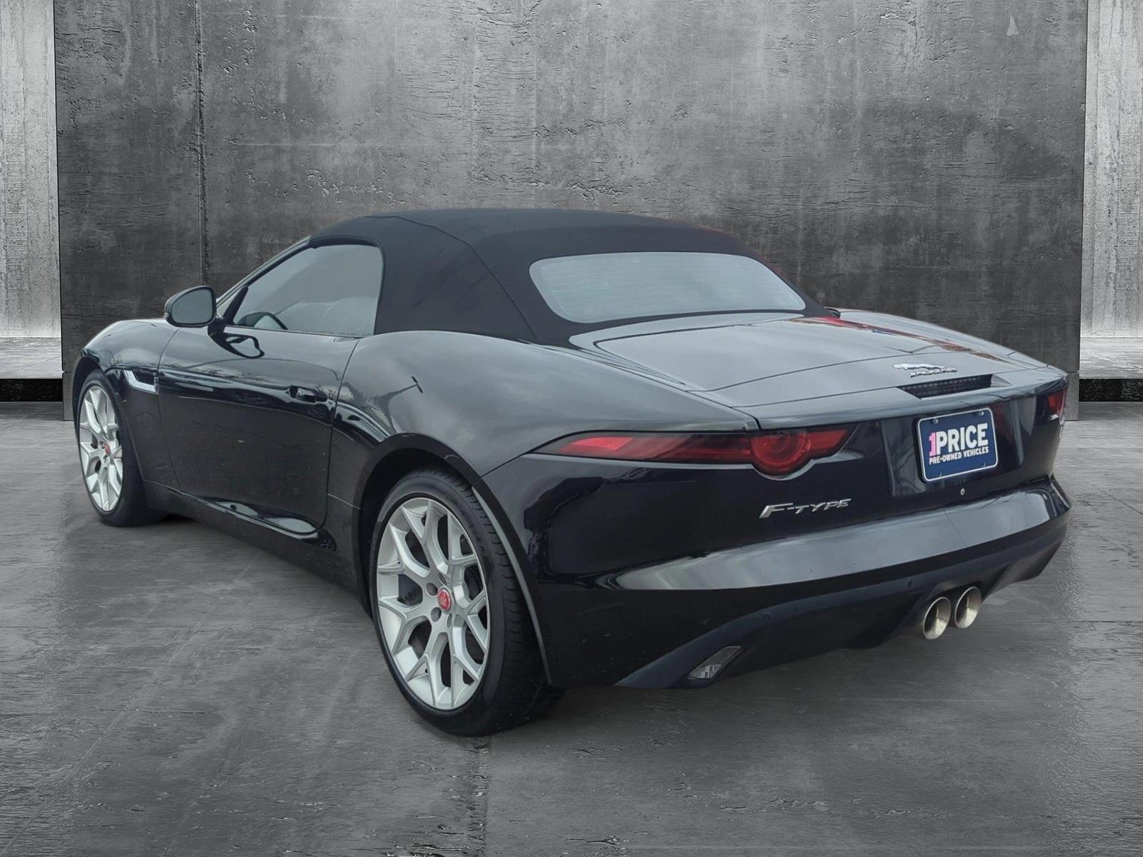 2018 Jaguar F-TYPE Vehicle Photo in Memphis, TN 38133