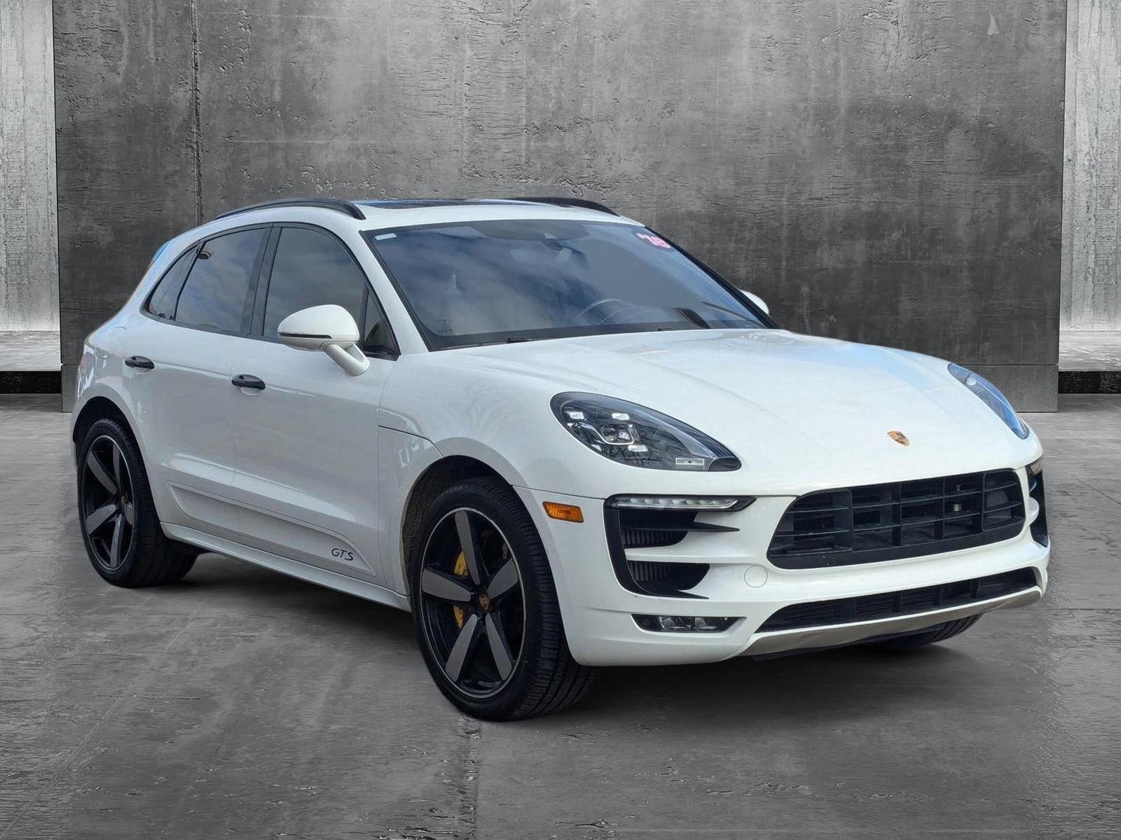 2018 Porsche Macan Vehicle Photo in LONE TREE, CO 80124-2750