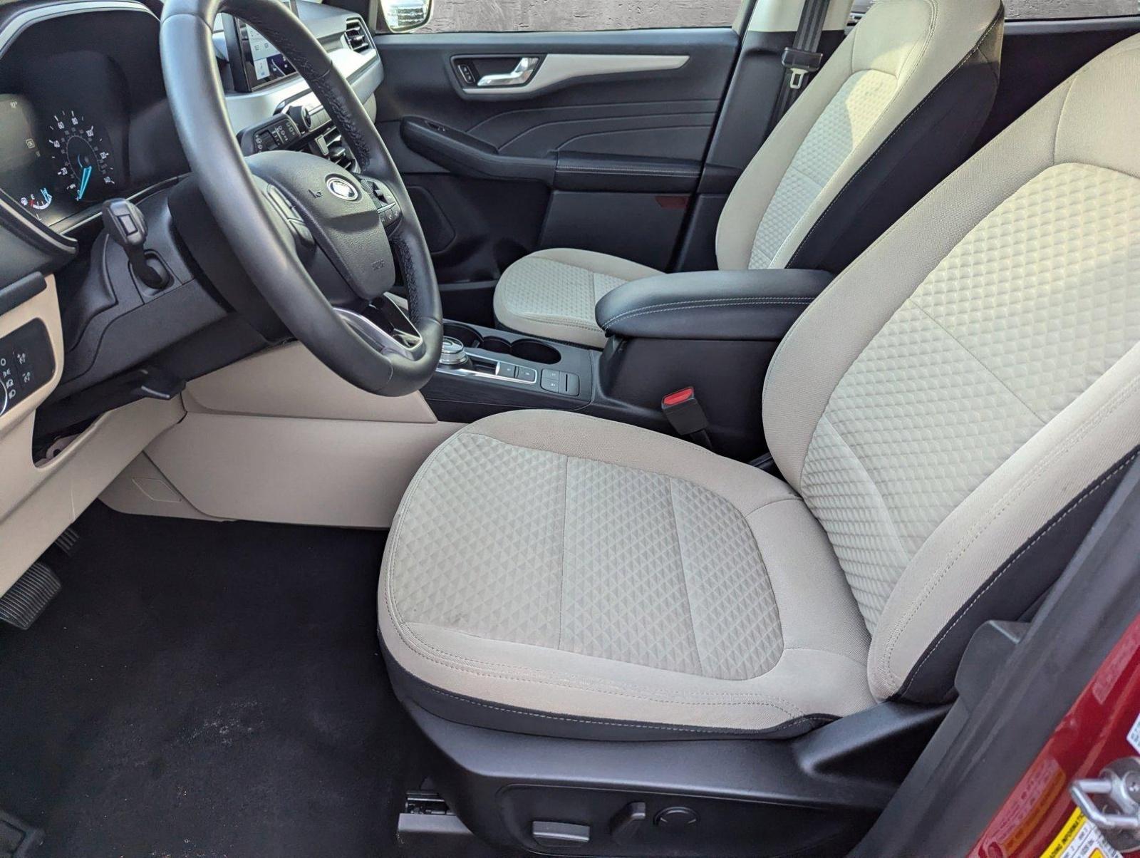 2021 Ford Escape Vehicle Photo in Miami, FL 33015