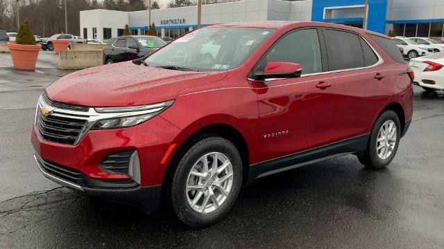 2022 Chevrolet Equinox Vehicle Photo in MOON TOWNSHIP, PA 15108-2571