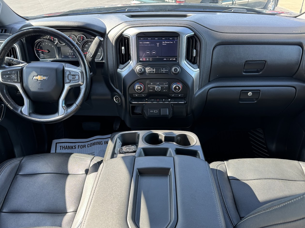 2019 Chevrolet Silverado 1500 Vehicle Photo in BOONVILLE, IN 47601-9633