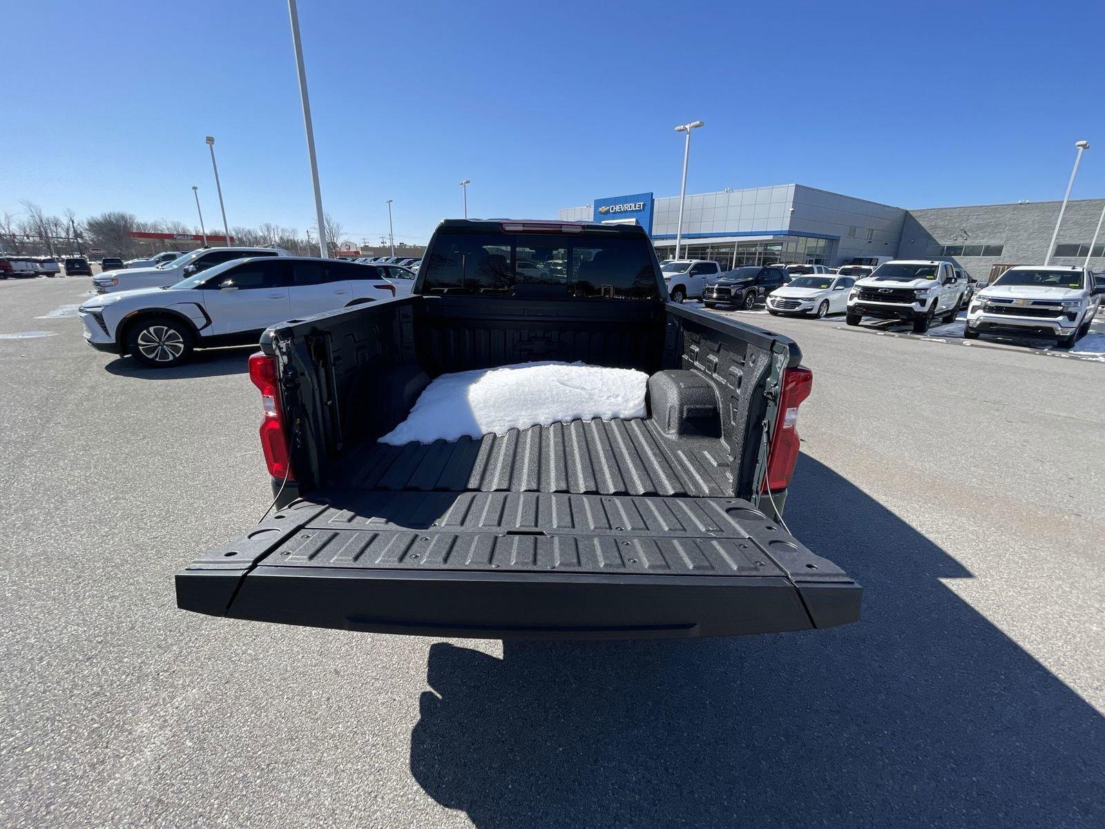 2025 Chevrolet Silverado 1500 Vehicle Photo in BENTONVILLE, AR 72712-4322