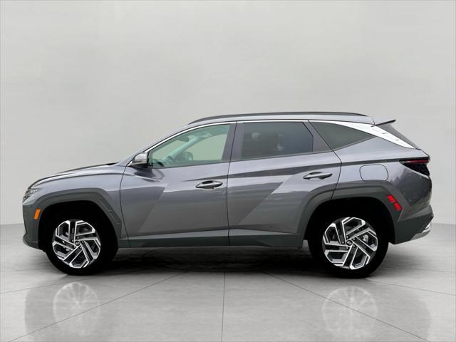 2025 Hyundai TUCSON Hybrid Vehicle Photo in Green Bay, WI 54304