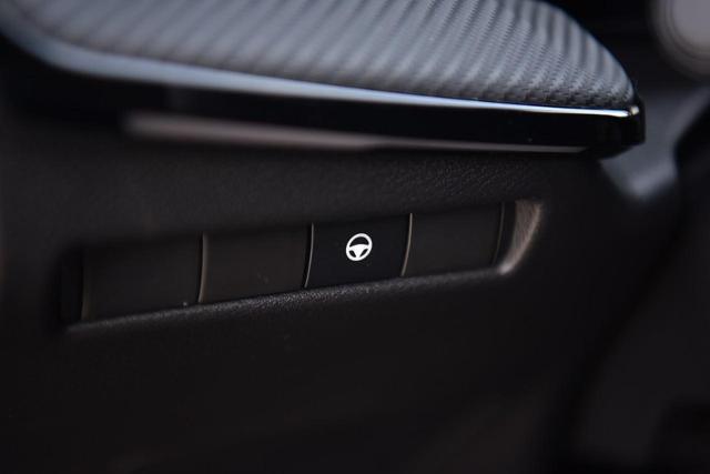 2025 Nissan Kicks Vehicle Photo in Ballwin, MO 63011