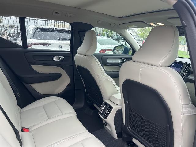 2025 Volvo XC40 Vehicle Photo in Grapevine, TX 76051