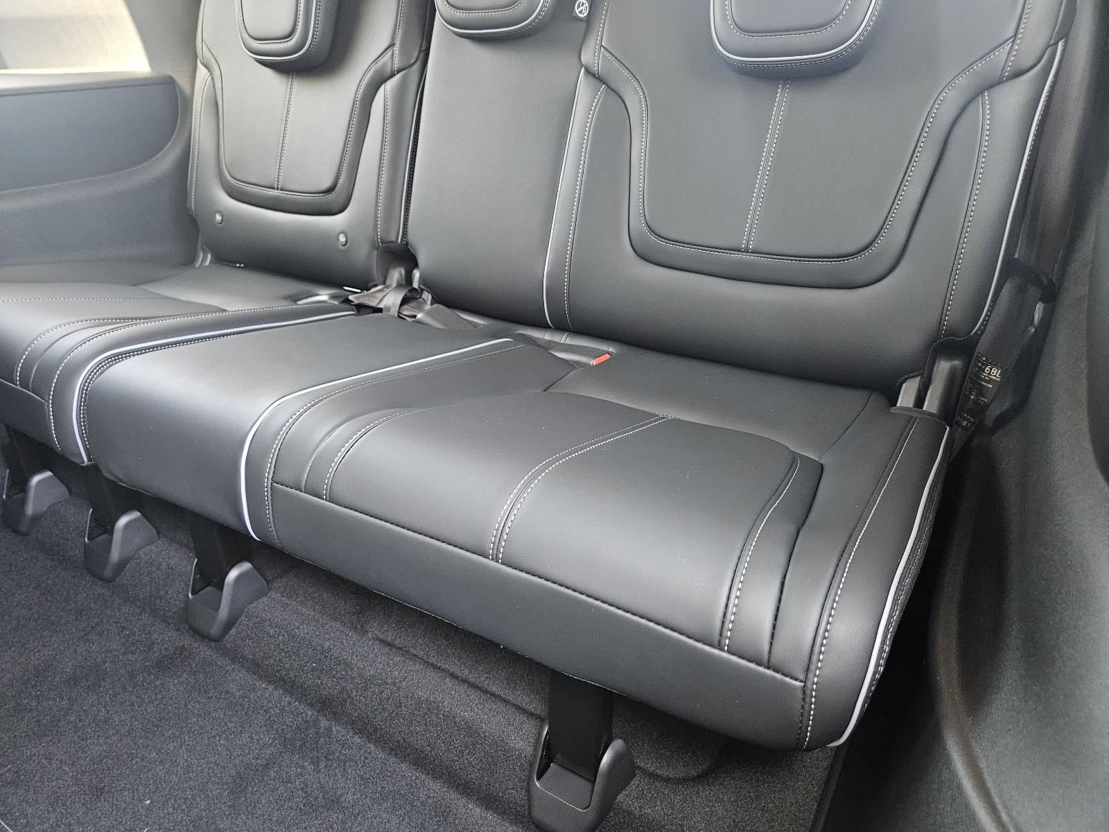 2025 INFINITI QX80 Vehicle Photo in Fort Worth, TX 76132