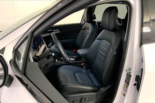 2024 Kia Sportage Vehicle Photo in Lees Summit, MO 64086