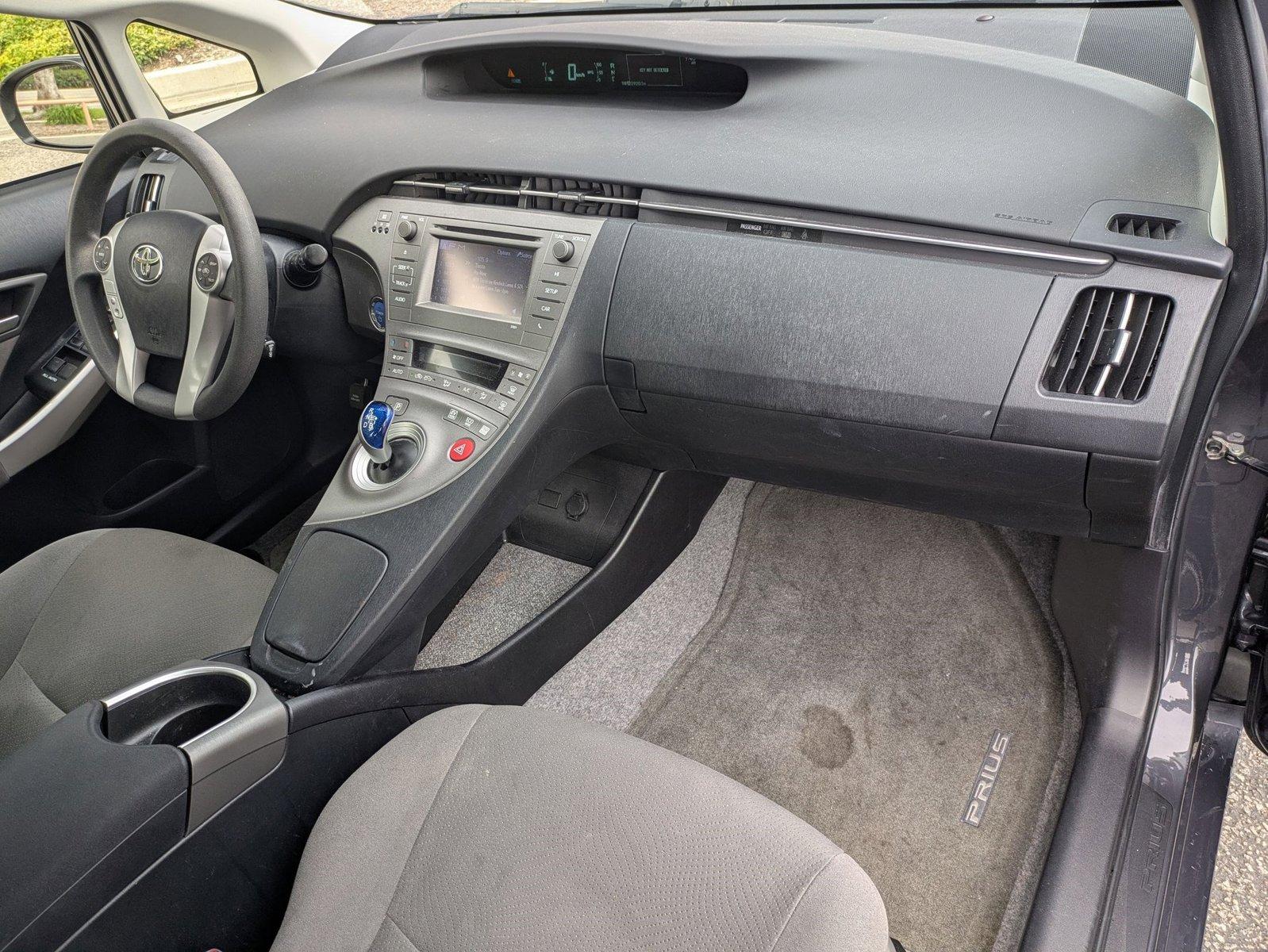 2013 Toyota Prius Vehicle Photo in Valencia, CA 91355-1794