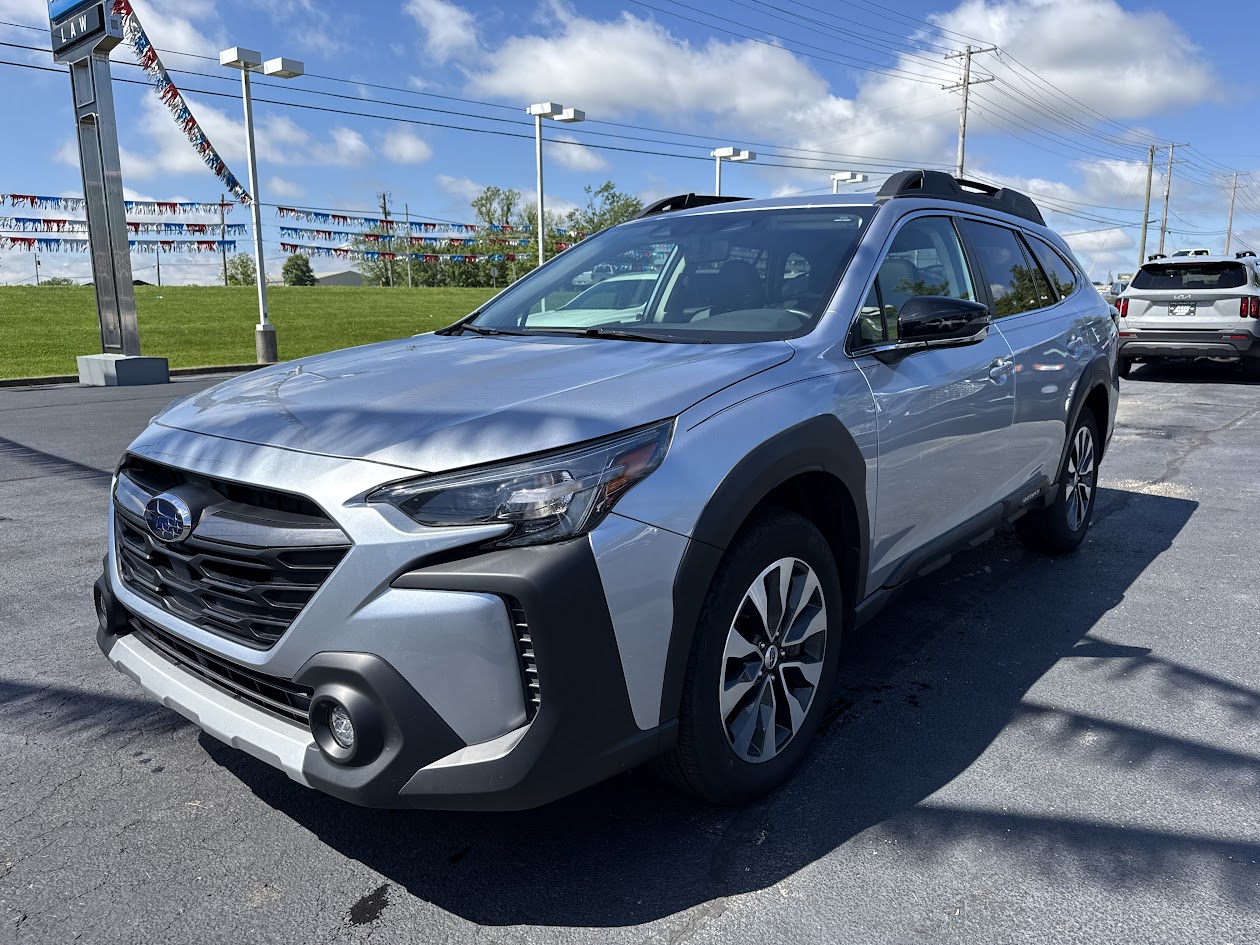 2024 Subaru Outback Vehicle Photo in BOONVILLE, IN 47601-9633