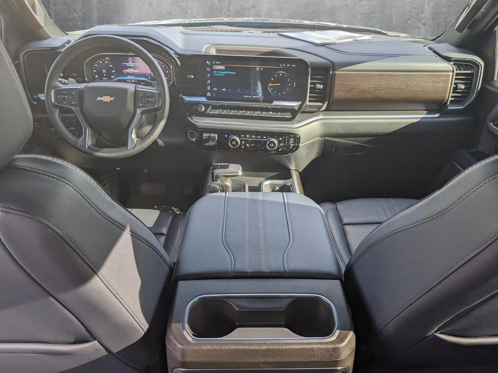 2024 Chevrolet Silverado 1500 Vehicle Photo in MIAMI, FL 33172-3015