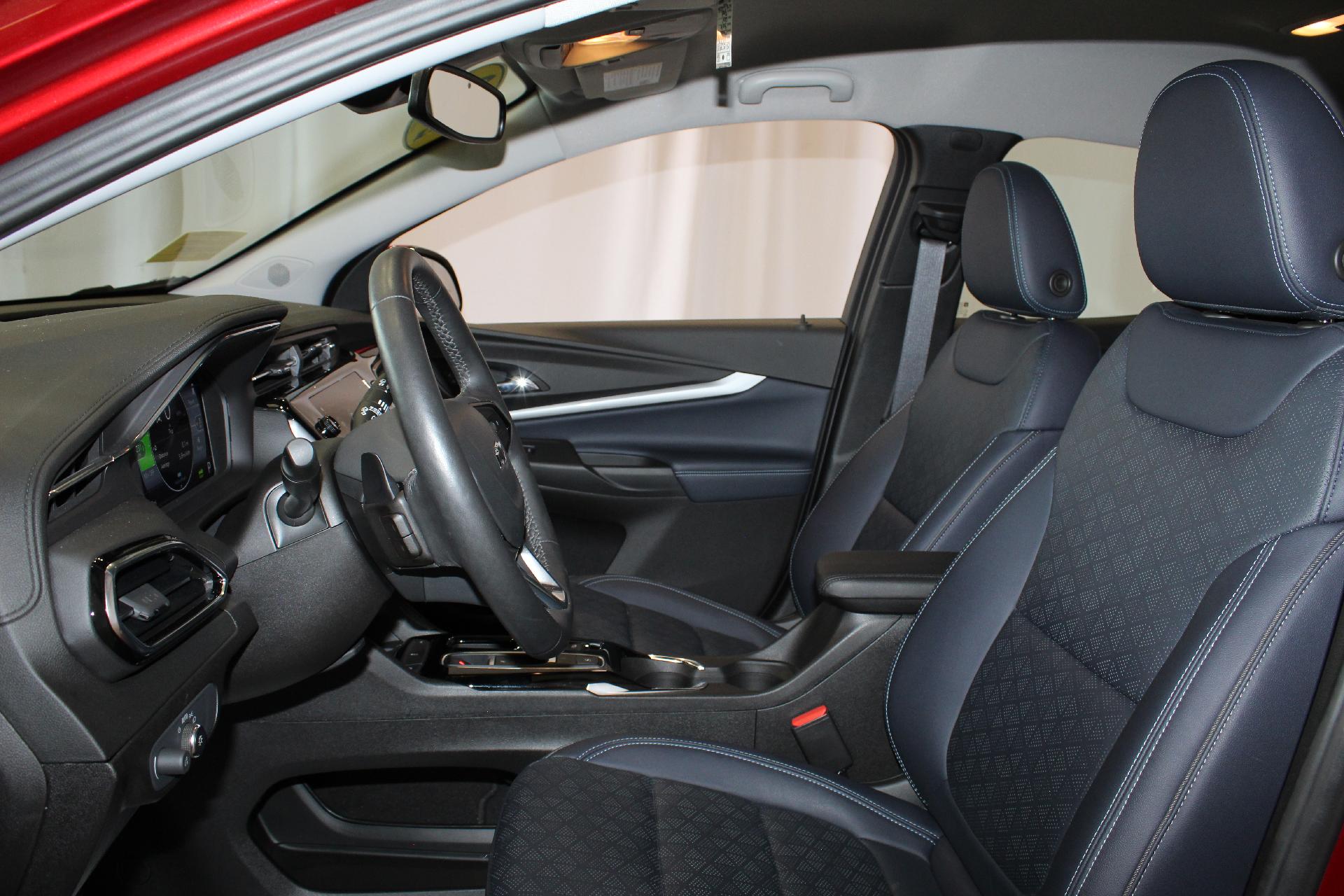 2022 Chevrolet Bolt EUV Vehicle Photo in NORTHAMPTON, MA 01060-1120