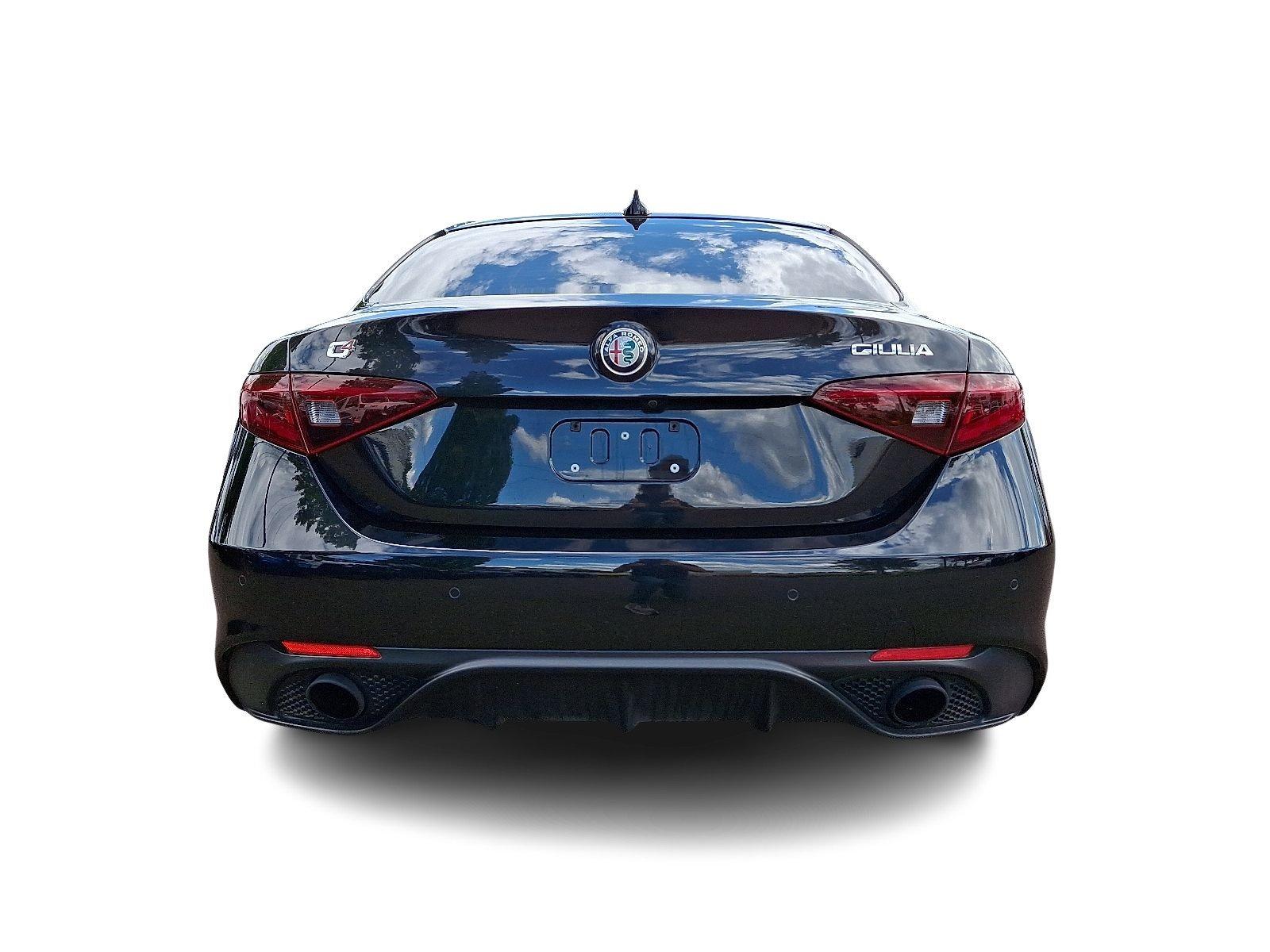 2022 Alfa Romeo Giulia Vehicle Photo in Willow Grove, PA 19090