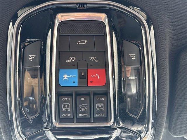 2021 Jeep Grand Cherokee L Vehicle Photo in Willow Grove, PA 19090