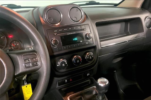 2013 Jeep Patriot Vehicle Photo in Lees Summit, MO 64086