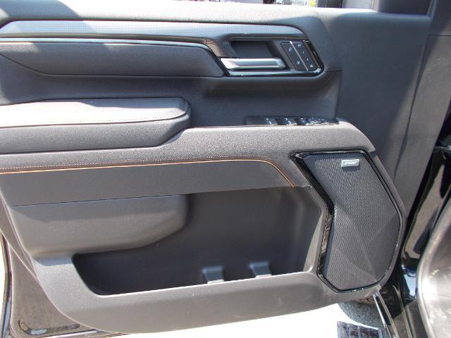 2025 GMC Sierra 2500 HD Vehicle Photo in LOWELL, MA 01852-4336