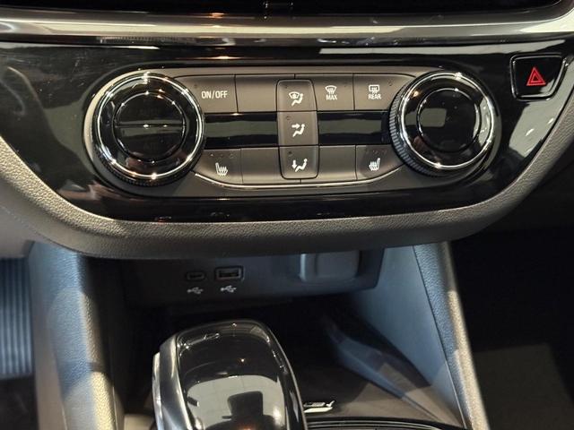 2025 Buick Envista Vehicle Photo in COLUMBIA, MO 65203-3903