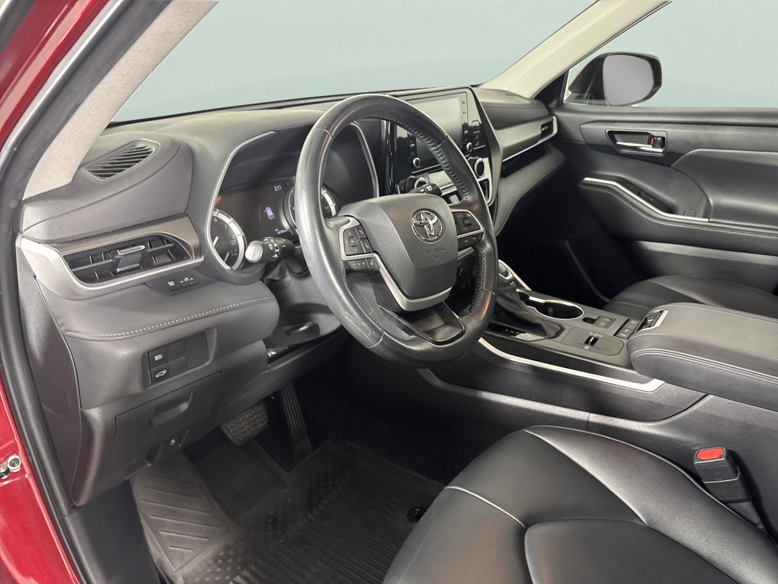 2022 Toyota Highlander Vehicle Photo in Georgetown, TX 78626