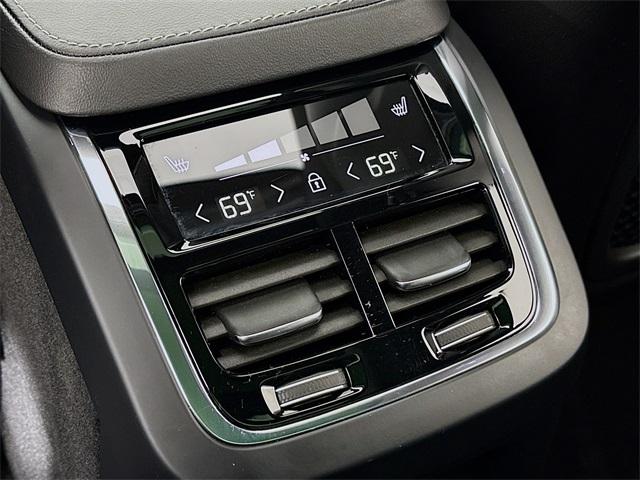 2022 Volvo XC90 Recharge Plug-In Hybrid Vehicle Photo in Puyallup, WA 98371