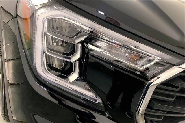 2024 GMC Terrain Vehicle Photo in KANSAS CITY, MO 64114-4502