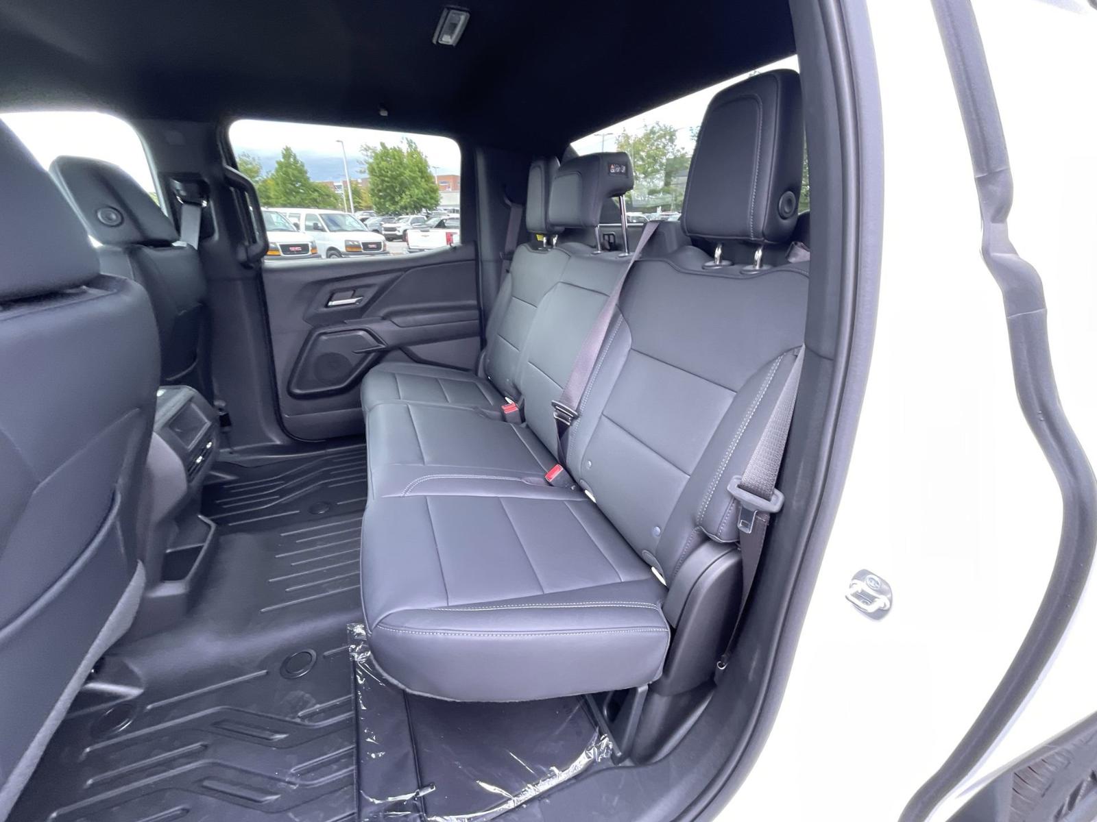 2024 Chevrolet Silverado EV Vehicle Photo in BENTONVILLE, AR 72712-4322