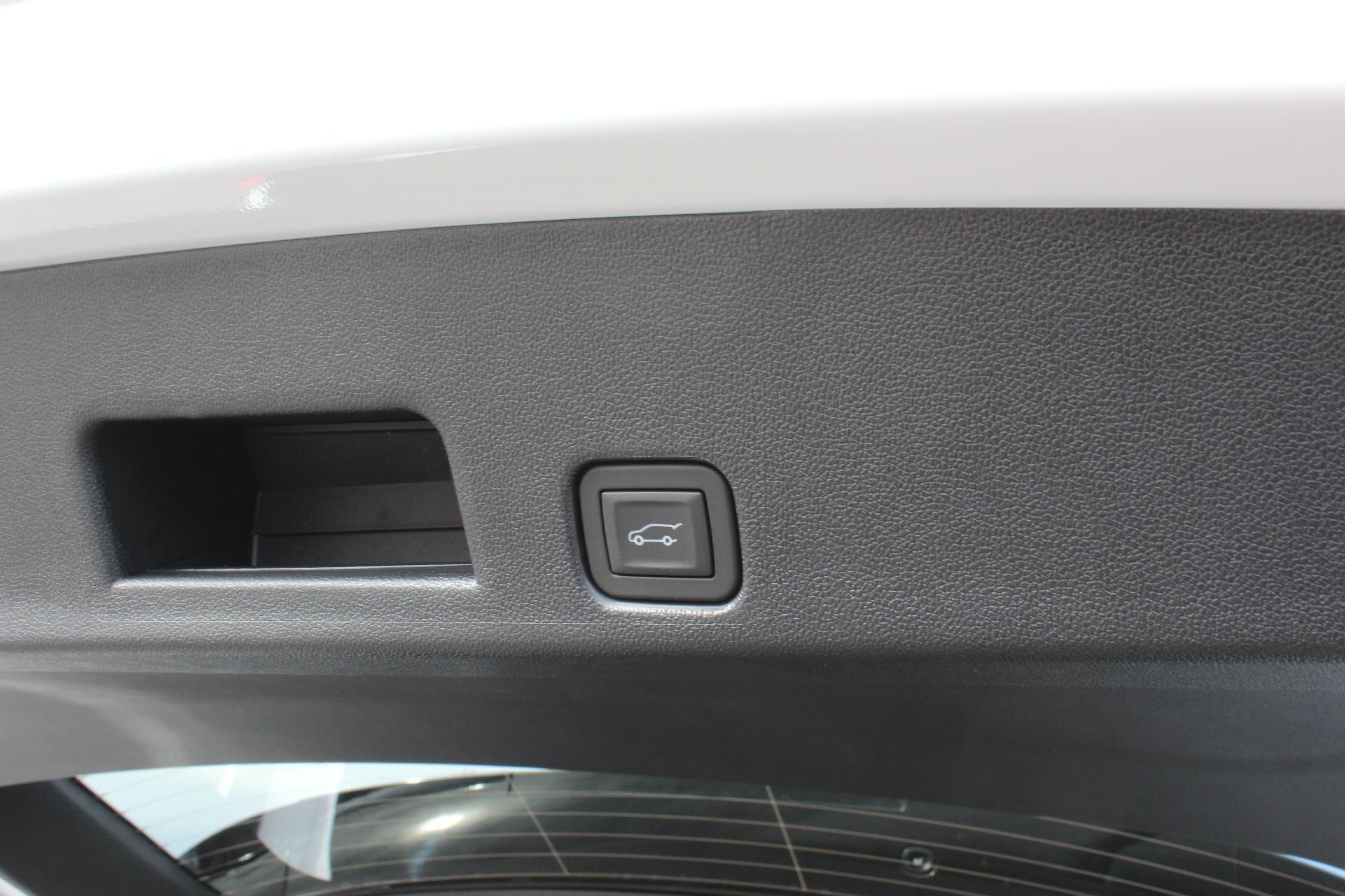2025 Buick Enclave Vehicle Photo in AURORA, CO 80012-4011