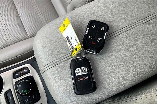 2022 GMC Terrain Vehicle Photo in TOPEKA, KS 66609-0000