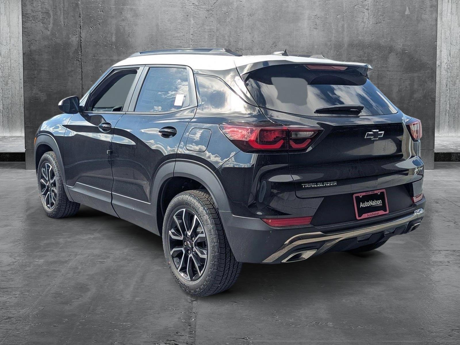 2025 Chevrolet Trailblazer Vehicle Photo in PEMBROKE PINES, FL 33024-6534