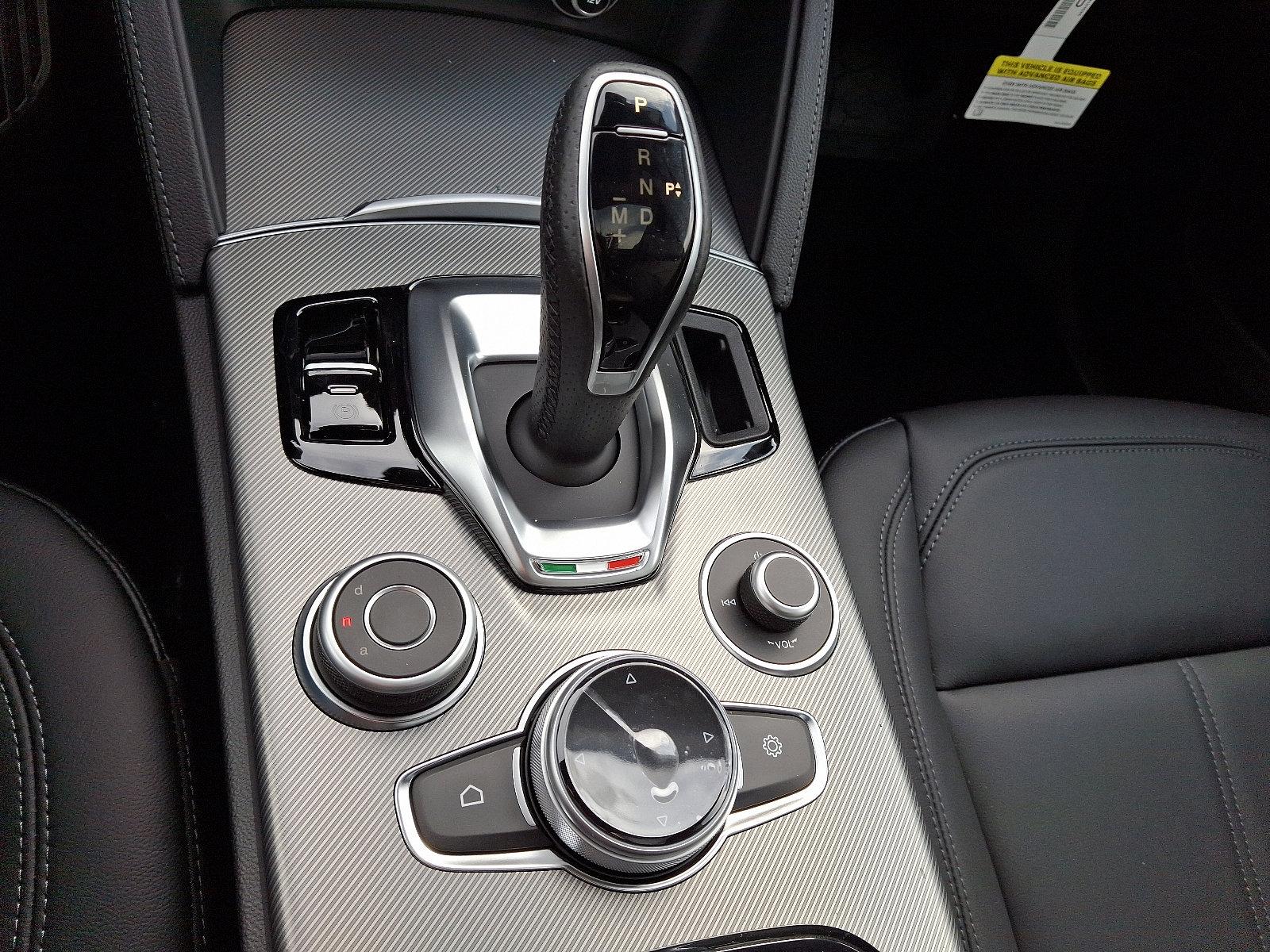 2025 Alfa Romeo Stelvio Vehicle Photo in Willow Grove, PA 19090