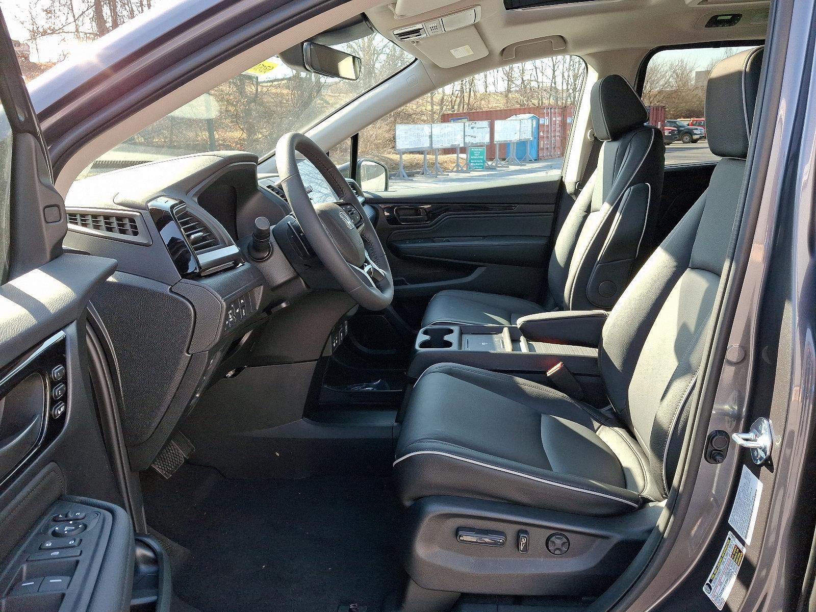 2025 Honda Odyssey Vehicle Photo in Harrisburg, PA 17111